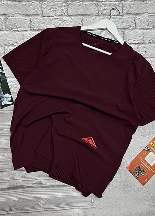 Чоловіча футболка nike dri-fit rise 365 trail спортивна трекінгова трейлова для бігу тренувань спорту оригінал бордова похідна бу розмір м-l легка