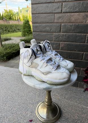 Оригінальні кросівки air jordan jumpman two trey gs "legend blue" (розмір 38 / 24 см)