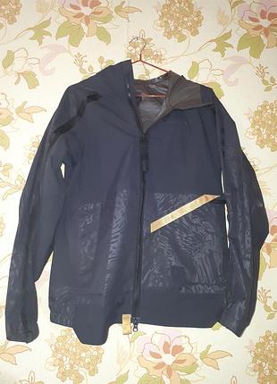 Фирменная оригинальная ветровка, спортивная куртка adidas terrex, размер м, наш 44.