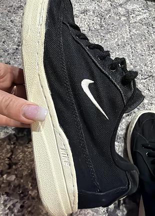 Кросівки    👟 9