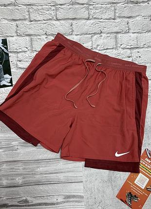 Чоловічі спортивні шорти nike dri-fit stride running shorts оригінал для бігу тренувань залу легкі з термо підкладом бу розмір м-l бігові малинові