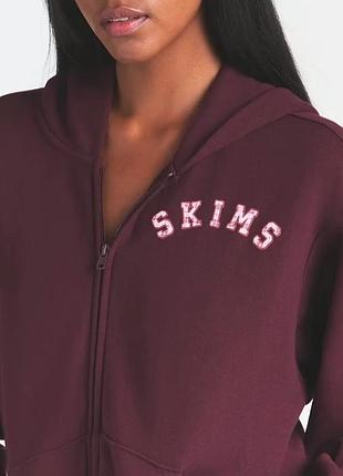 Худі skims