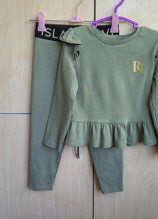 Костюм в рубчик river island на 3-4 года