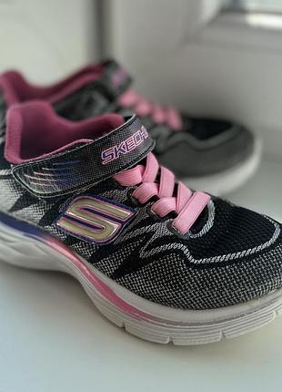 Кросівки на дівчинку skechers 26 розмір 17 см устілка
