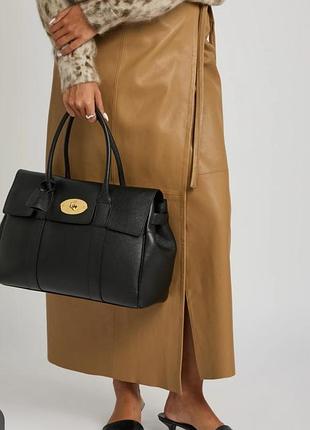 Классическая чёрная кожаная сумка mulberry bayswater
