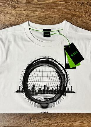 Футболка hugo boss .