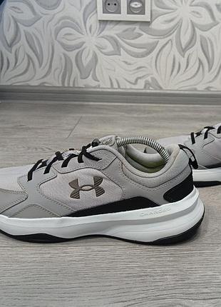 Оригінальні кросівки under armour charged edge