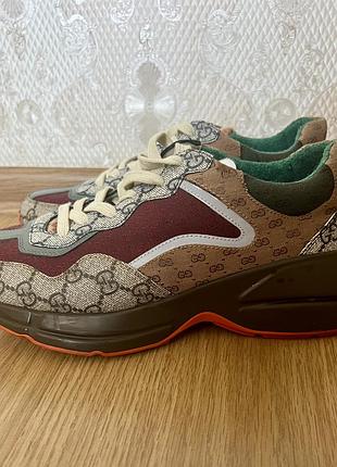 Кроси gucci 40 р.