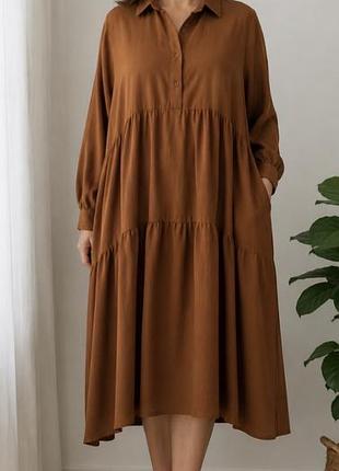 Плаття oversized boohoo. легке, поліестер, нове. орінтуватися на заміри, бо реально воно на розмір 12-14, а не 8 (34), як написано