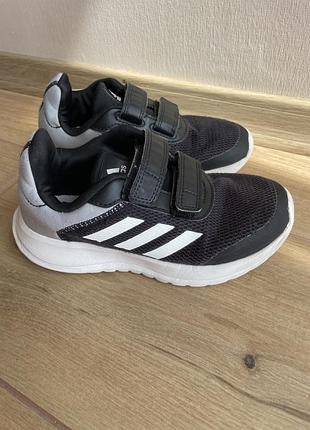 Кросівки adidas 30 р дитячі на хлопчика чорні білі адідас