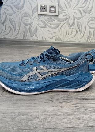 Оригінальні кросівки asics superblast 2