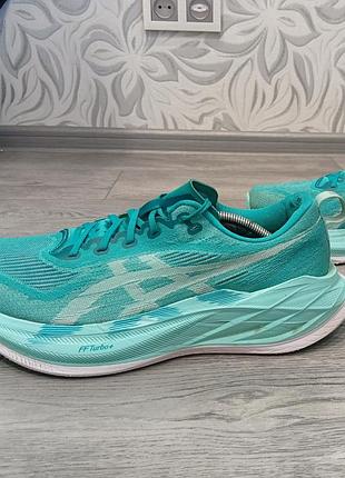 Оригінальні кросівки asics superblast 2