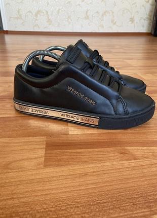 Кросівки жіночі versace