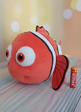 М'яка іграшка персонаж немо (nemo) з мультфільму «у пошуках немо» від студії disney pixar