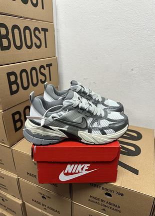 Кроссовки nike runtekk v2k silver / найк рантек в2к серые 38 39 40 41 42 43