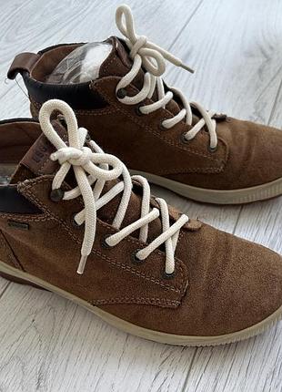 Шкіряні черевики з мембраною gore-tex 37-38 розмір устілка 24,5