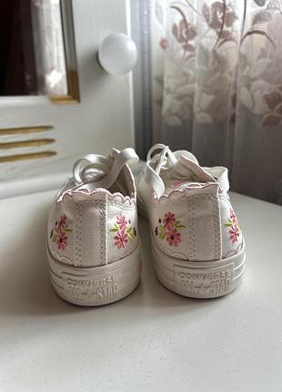 Converse all star embroidered flowers
