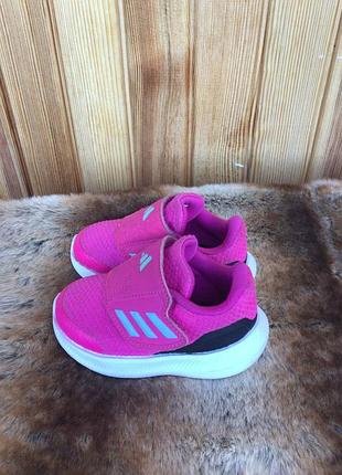 Oригинальни кроссовки adidas, р 22, стелька 13, 5 см