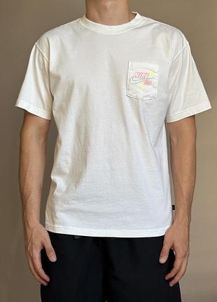 Футболка біла nike sb pocket tshirt