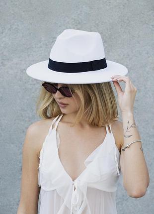 Жіночий капелюх fedora з стрічкою white