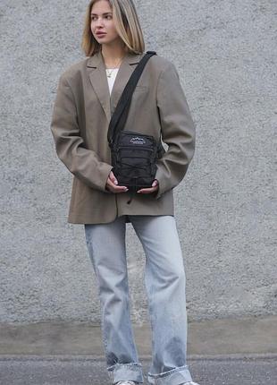 Женский мессенджер without young black