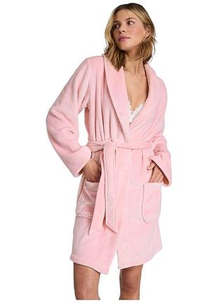 Плюшевый халат victoria’s secret short cozy robe pink xs/s розовый