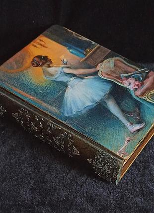 Шкатулка-книга ручной работы «балерина»