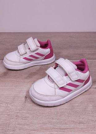 Кроссовки adidas 22р
