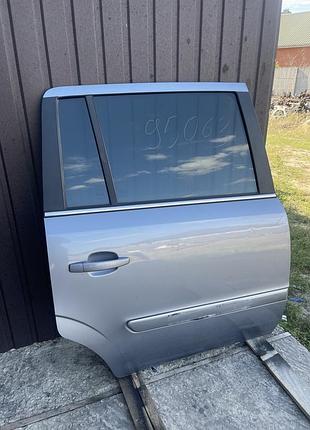 Дверь задняя правая opel zafira b 13203016