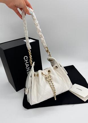 Chanel 25 small handbag white lambskin with gold hardware 22х20