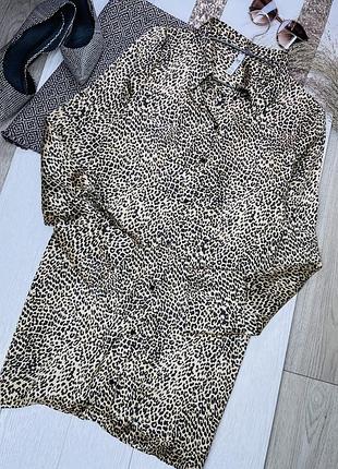 Сатинова сорочка zara m подовжена сорочка в леопардовий принт пряма сорочка на манжетах сорочка зара