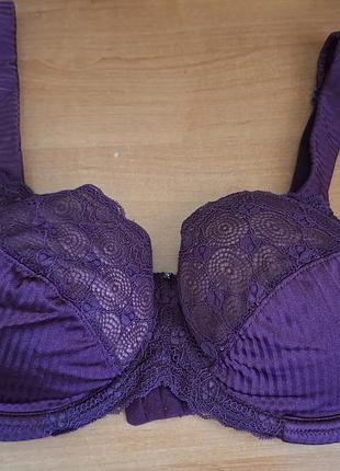 Бюстгальтер на великий об'єм