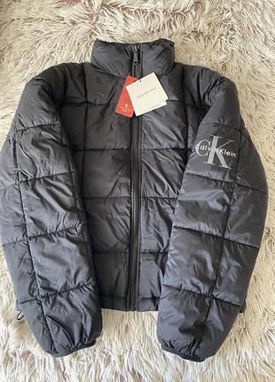 Куртка calvin klein xs-s