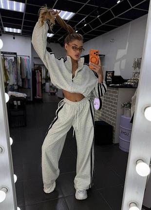 Серый спортивный костюм менлаж серый спортивный костюм с лампасами