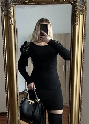 Чорна трикотажна сукня розмір м довгий рукав 😍сидить ідеально