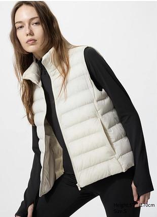 Жіночий жилет uniqlo