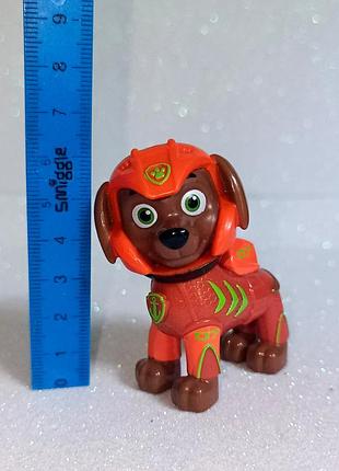 Фигурка эверест из мультсериала "щенячий патруль" (paw patrol), производимая компанией spin master
