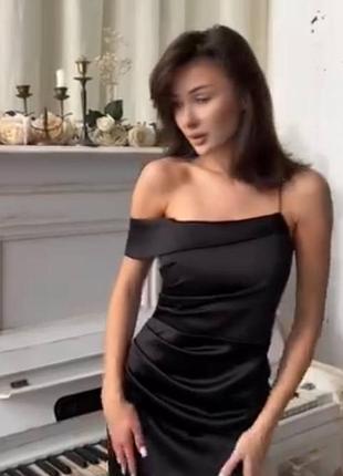 Випускна сукня