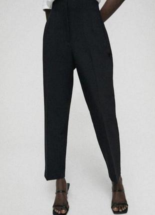 Черные брюки zara с высокой талией, m