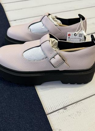 Нові туфлі мері джейн zara  35 розмір 22,5 см 36 розмір 23 см туфлі в школу лофери