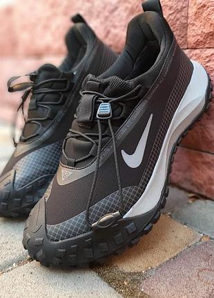 Мужские качественные и стильные кроссовки nike acg mountain fly low gore-tex черные на серой