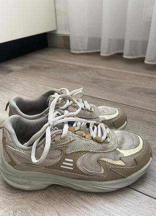 Кросівки zara