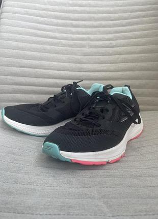 Оригінальні кросівки skechers go run