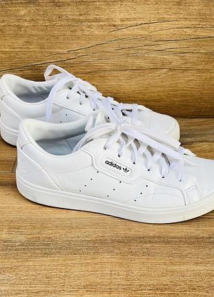 Продам кеди із натуральної шкіри adidas