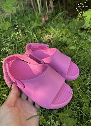 Шльопанці від zara