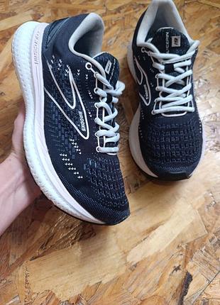 Оригінальні кросівки brooks grycerin 19