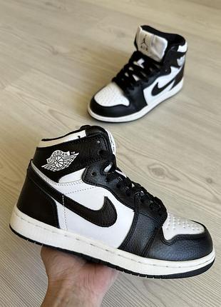 Зимові та утеплені кросівки nike air jordan 1