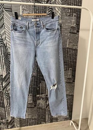 Базові жіночі прямі джинси levi’s прямі блакитні джинси з розрізом levis wedgie straight