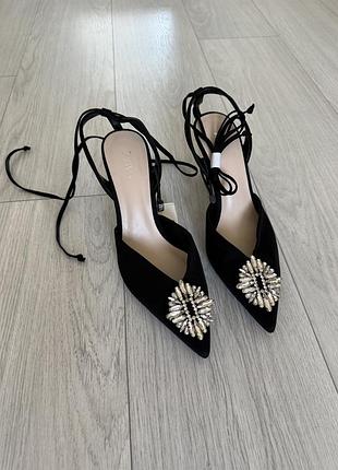 Босоножки туфли zara 40 размер