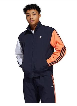 Темно-синяя мужская куртка ветровая adidas originals в стиле колор-блок размер s